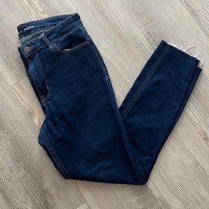 Old Navy High-Rise Super Skinny Jeans. Dark wash. Size 10